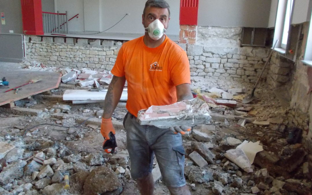 La mérule, la « lèpre des maisons » à la salle des fêtes